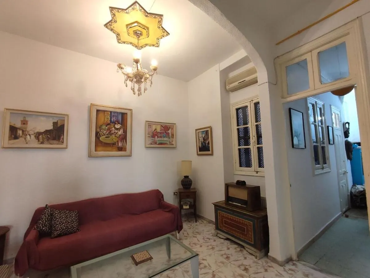 Maison Jaune Medina De Tunisz 0*,